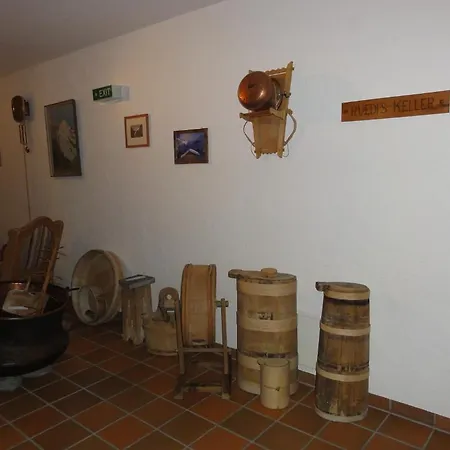 ألتي بوست بيت ريفي